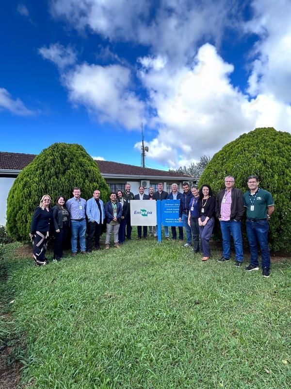 O Brasil est� avan�ando na abertura do mercado cubano para a exporta��o de frutas, como lim�es Taiti e laranjas